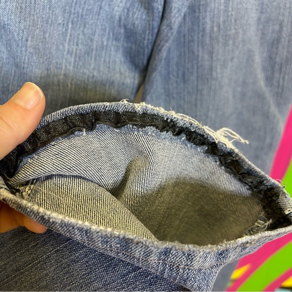 Vintage Distressed Lee Jeans. Size 6Short. Hemmed. Excellent Distressed cond! - Picture 5 of 7